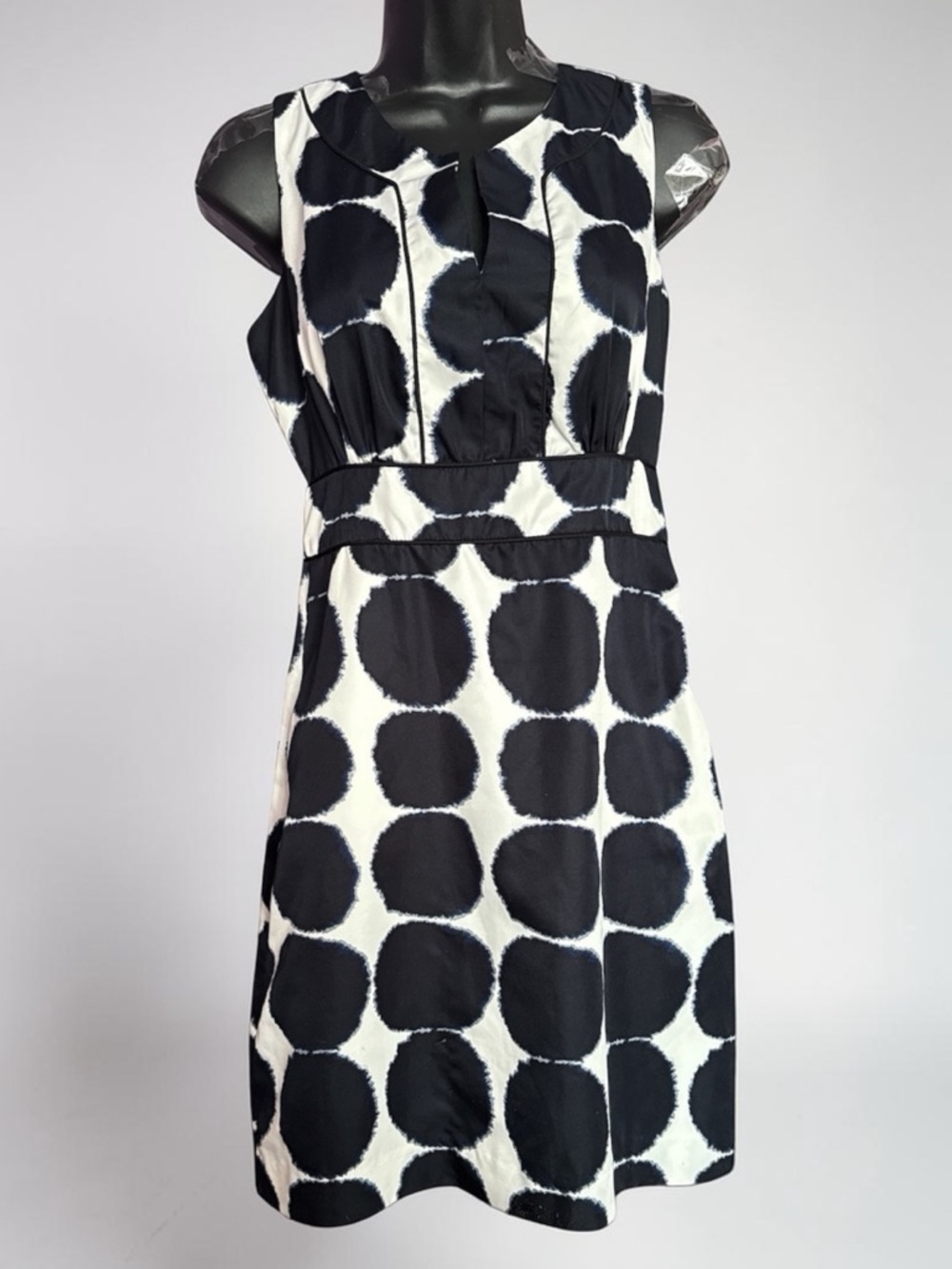 Sleeveless Banana Repblic/Marimekko Black/White Kivet Polka Dot Dress- Size 0 - Picture 2 of 11